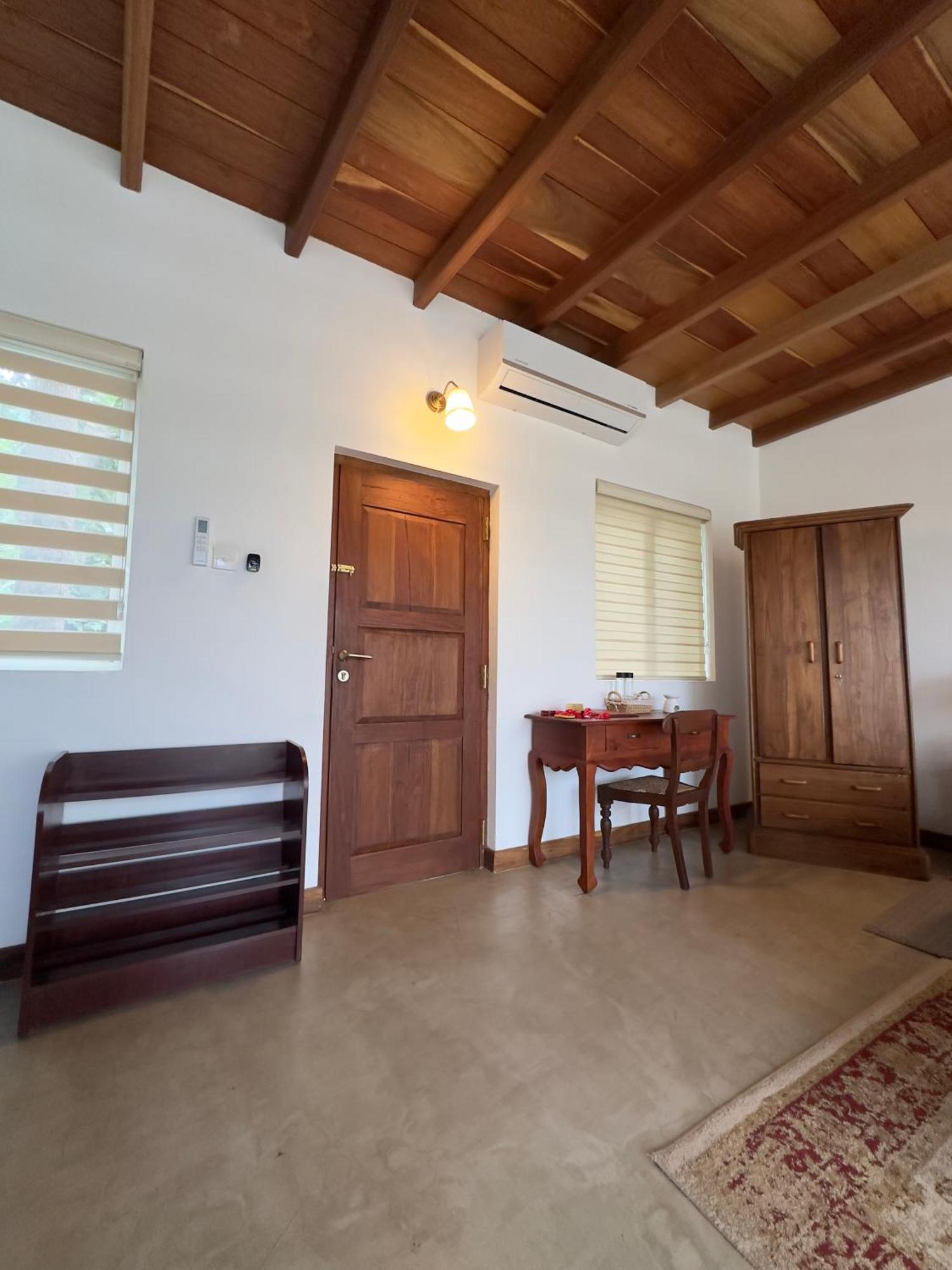 Colonial Residence Kandy Bagian luar foto