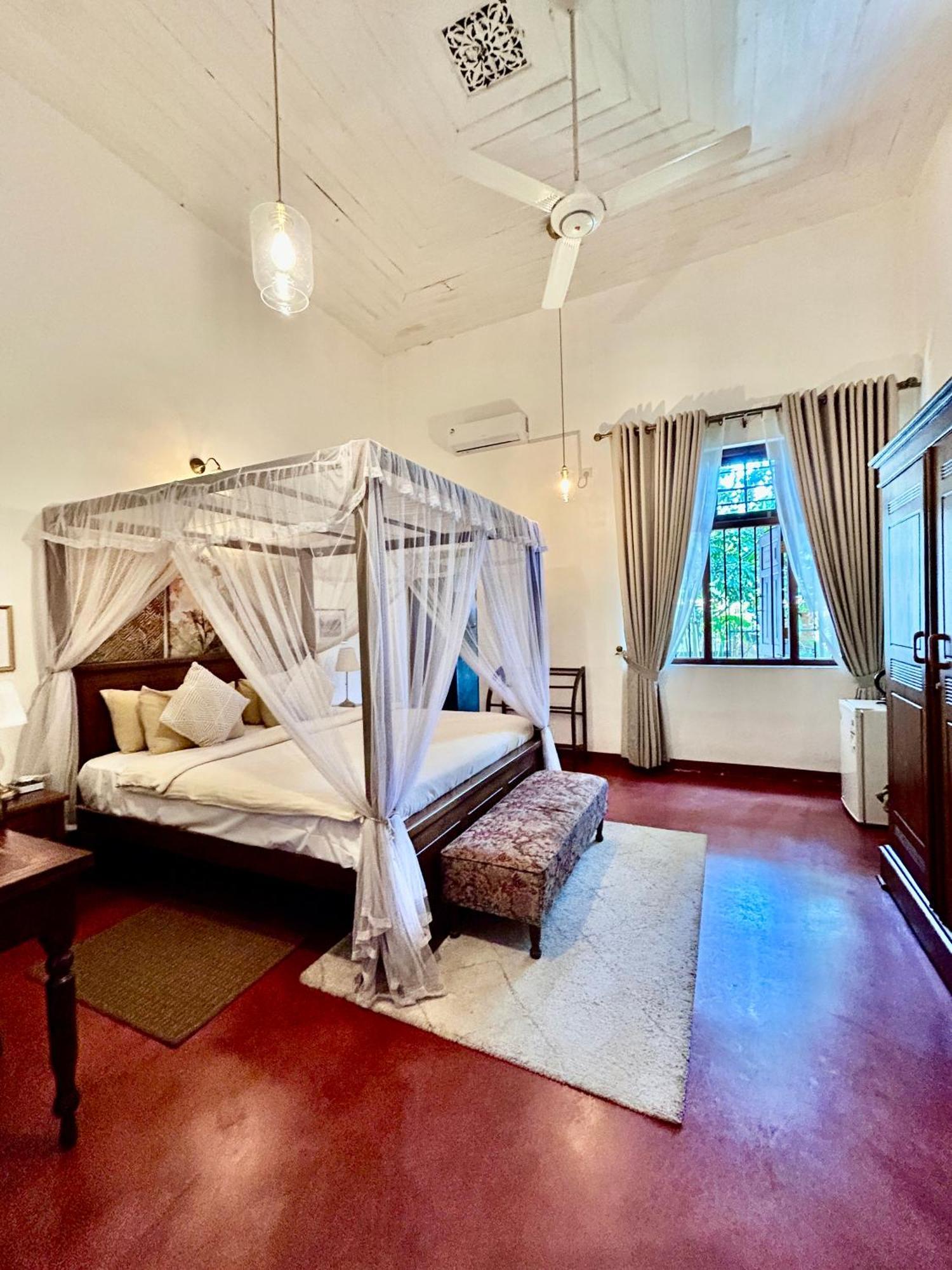 Colonial Residence Kandy Bagian luar foto